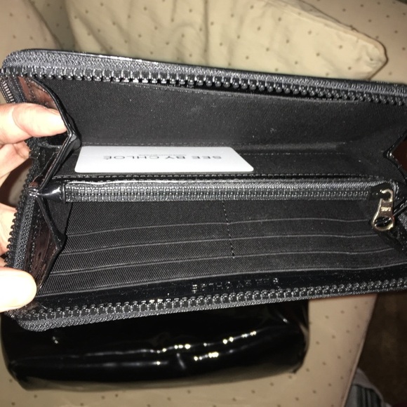 Patent leather tote/wallet set - Picture 6 of 7